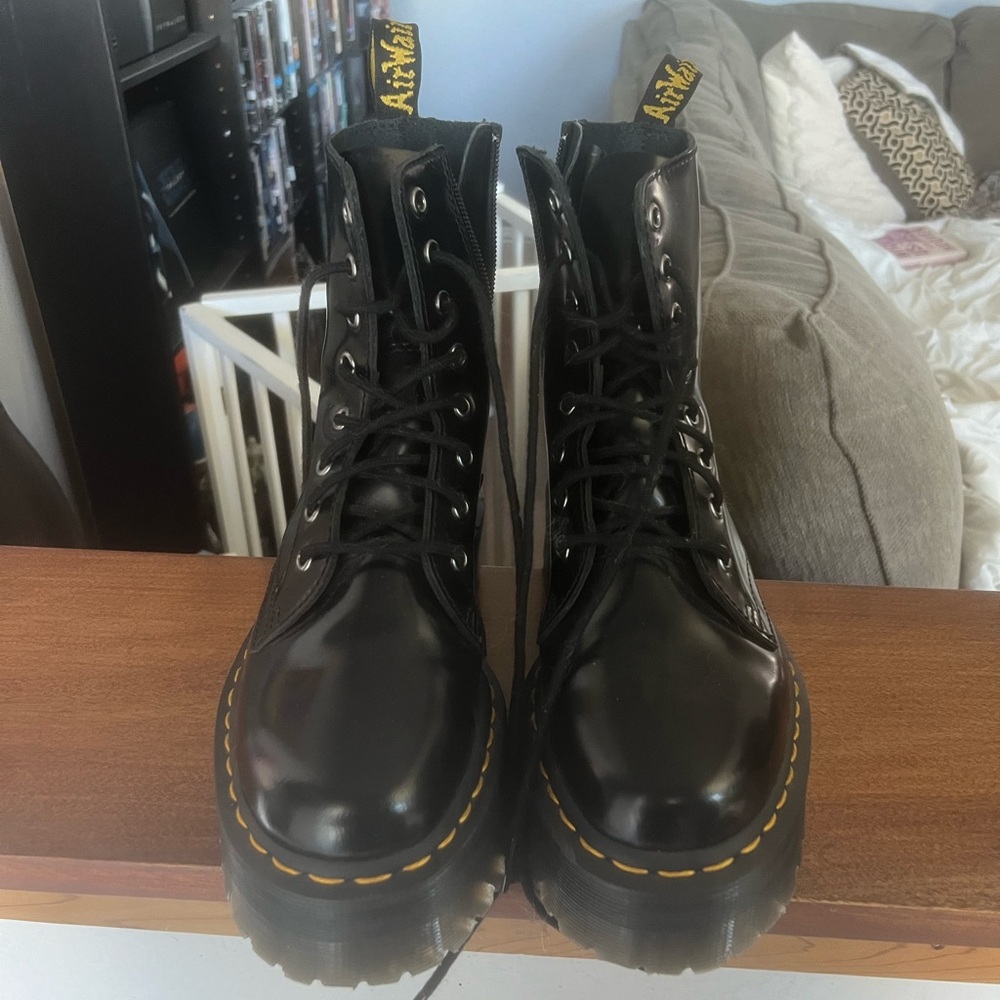 Dr Martens - Picture 2 of 8